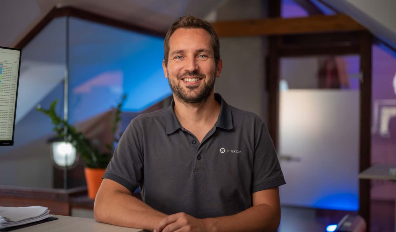 Career at siliXcon